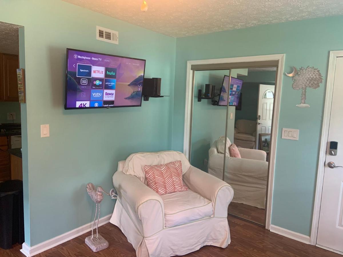 Cheerful Two Bedroom House 1.5 Miles From Beach. Myrtle Beach Exterior foto