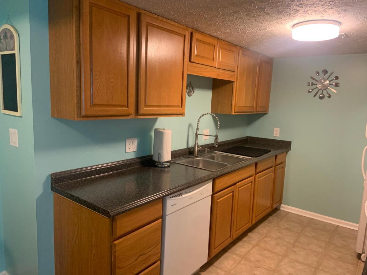 Cheerful Two Bedroom House 1.5 Miles From Beach. Myrtle Beach Exterior foto